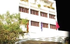 Hotel Yuvraj Vadodara